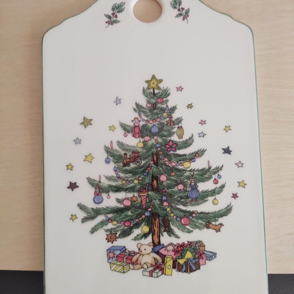 Nikko Christmas serving board